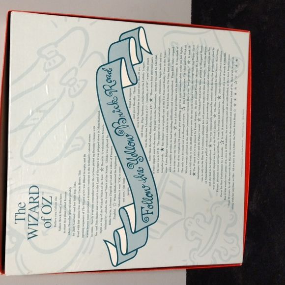 Vintage the wizard of Oz 2000 pcs puzzle - Picture 4 of 4